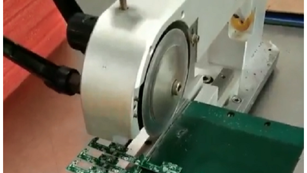 手動分板機(jī)廠家創(chuàng)精銳-設(shè)備終身維護(hù)