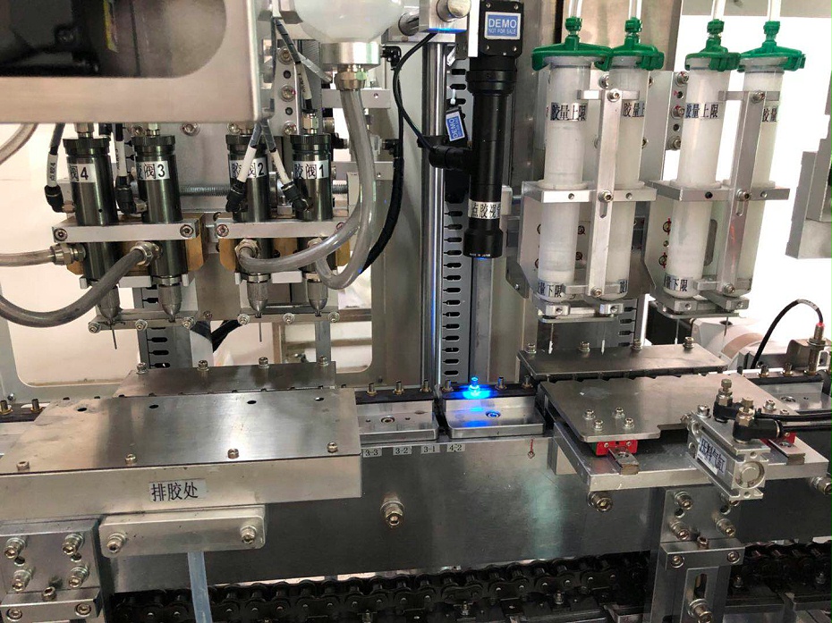 全自動視覺插殼點膠機(jī)點膠系統(tǒng)